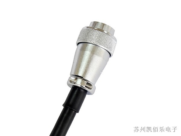 焊接式直式電纜護(hù)套插頭線(xiàn)束