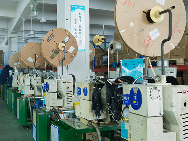 半自動打端子機 半自動打端子機