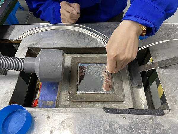 蘇州凱佰樂簡述電子線的沾錫工藝 蘇州凱佰樂簡述電子線的沾錫工藝